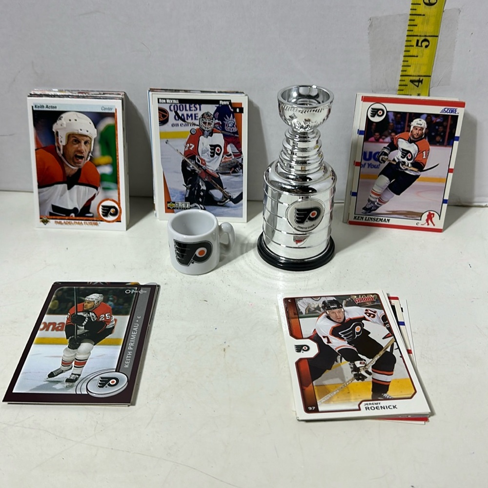 Philadelphia Flyers Lot.